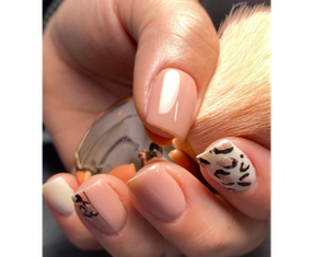 Nosotros Kookau Studio Uñas Diseños Gel - Vitoria Gasteiz 4